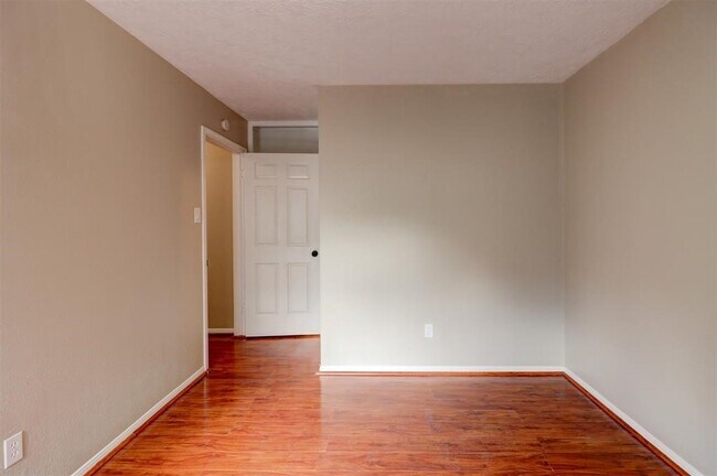 Building Photo - 21102 Marcin Dr