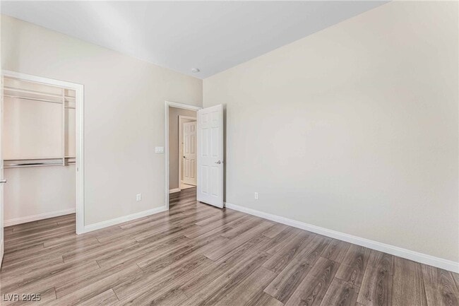 Building Photo - 11371 Merado Peak Dr