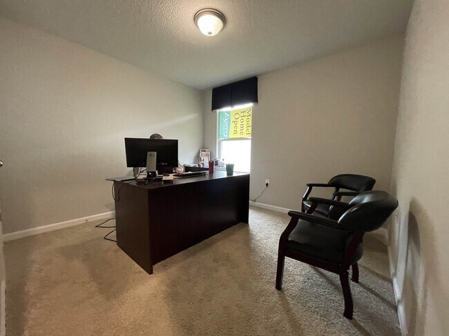 Building Photo - 23354 Shadowridge Dr