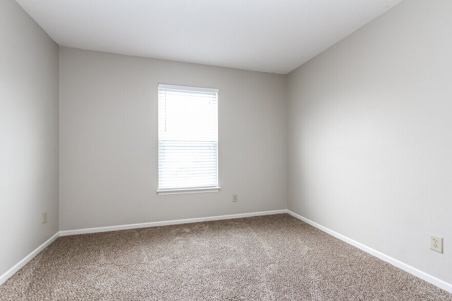 Building Photo - 3015 Redland Ln