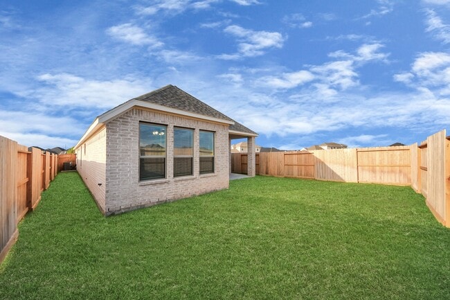 Building Photo - 30934 Evening Skye Dr