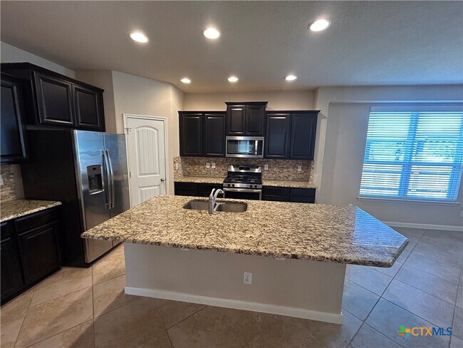 Building Photo - 3013 Sandstone Way