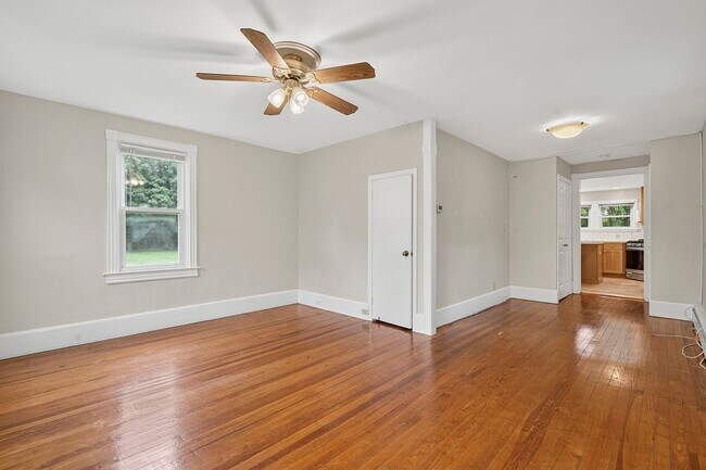Building Photo - 432 Plainsboro Rd