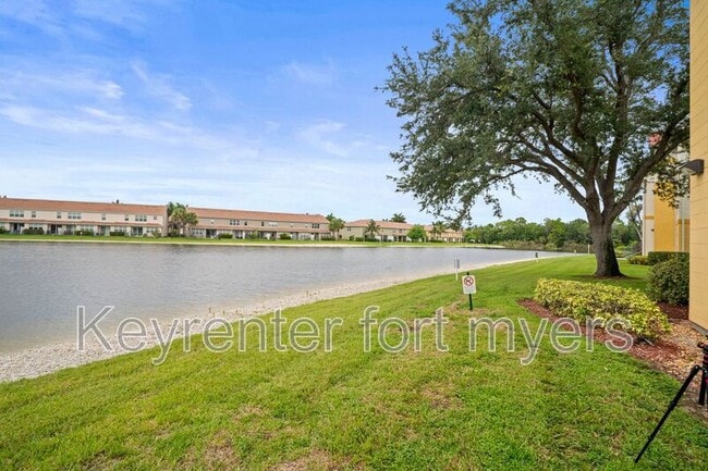 Building Photo - 11550 Villa Grand