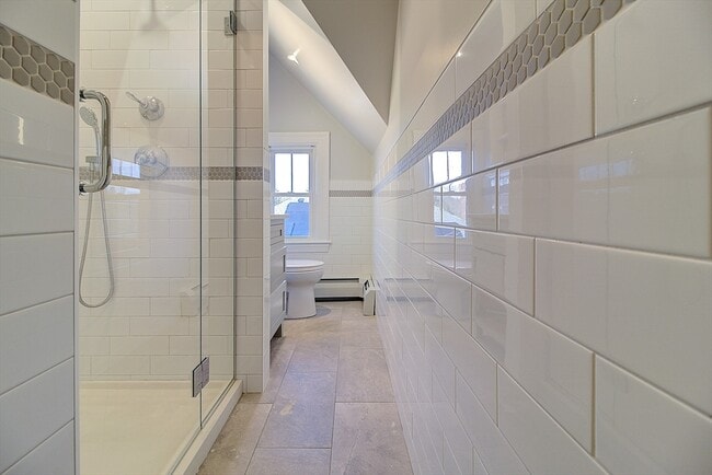 Building Photo - 430 N Main St