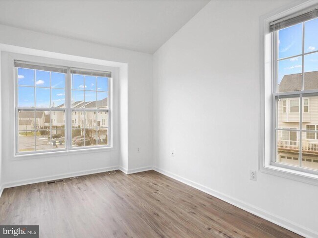 Building Photo - 43190 Whelplehill Terrace