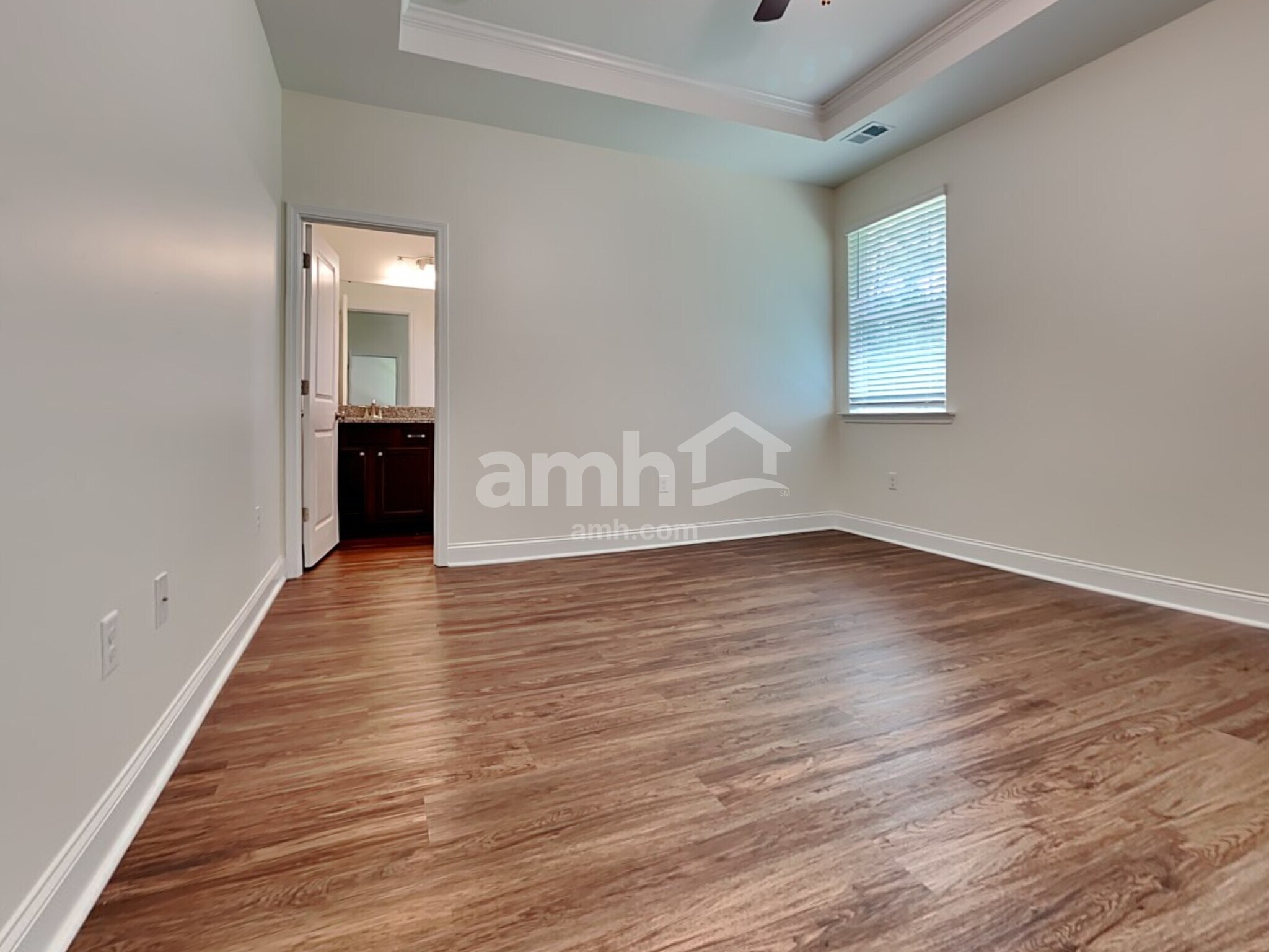 Building Photo - 513 West St