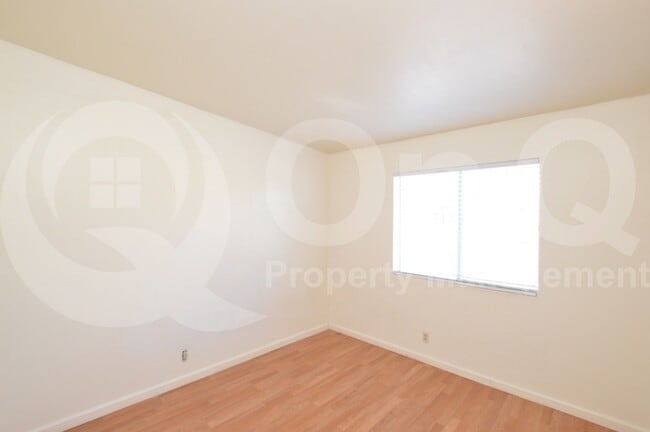 Building Photo - 6753 E Nelson Dr