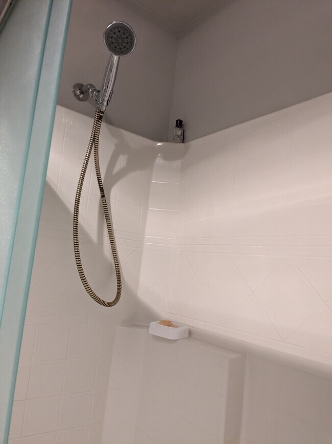 Building Photo - 233 St Helens Ave