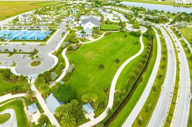 Building Photo - 16259 Sandy Shore Dr