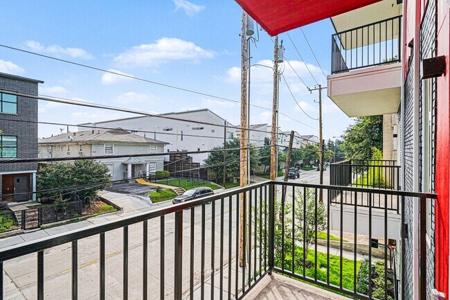 Building Photo - Be the first to live in Unit 203 at 2217 Fitzhugh—a brand-new 2026 construction offering 628 sq f...