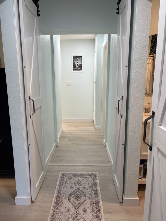 Building Photo - 7705 Poinsetta Ave