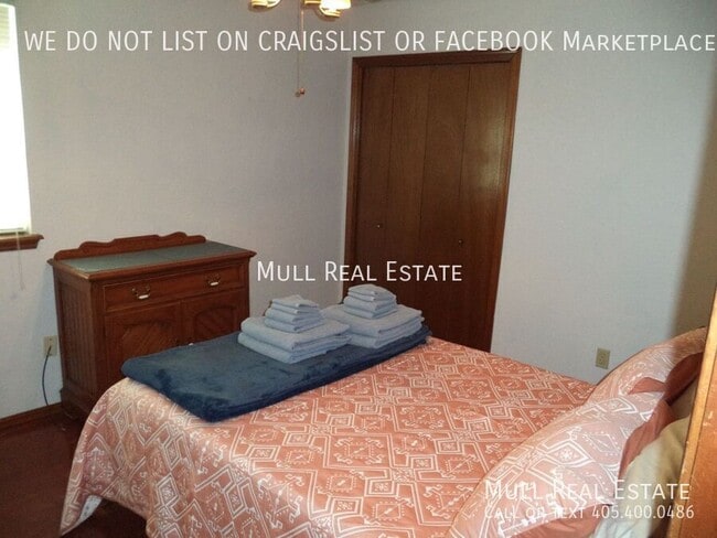 Building Photo - Furnished Single Family Home