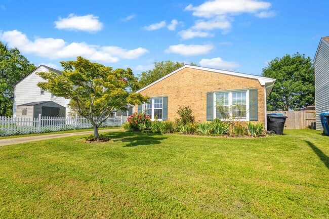 Building Photo - 3 Bed 2 Bath for Rent in Virginia Beach