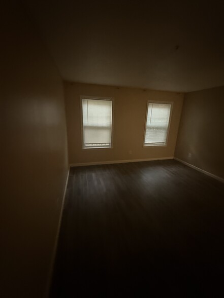 Building Photo - 606 Ridge Creek Dr