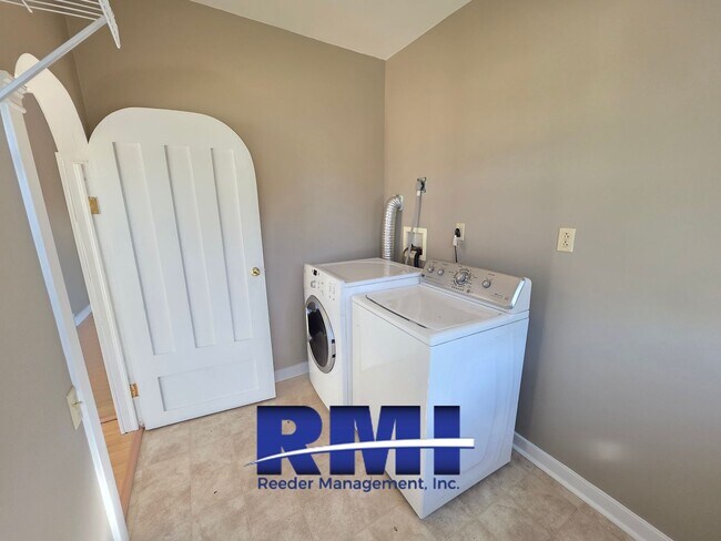 Building Photo - 1103 Ohio Ave