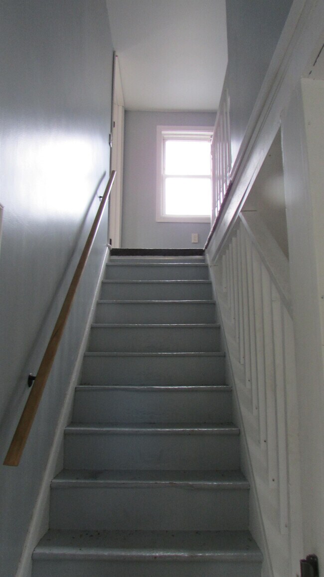 Building Photo - 18126 Spring Run Rd