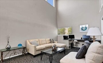 Building Photo - 3 bedroom in Houston TX 77014