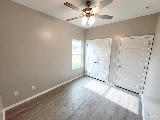 Building Photo - 14 14th St