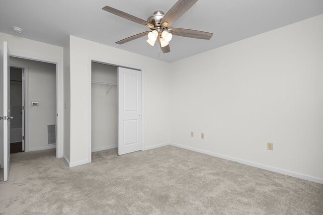 Building Photo - 414 Delaware Ave