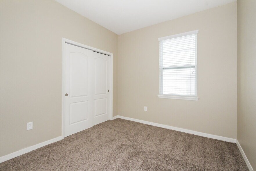 Building Photo - 11543 Tangle Stone Dr