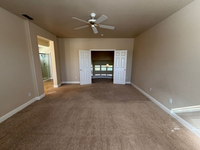 Building Photo - Large Home on Corner Lot