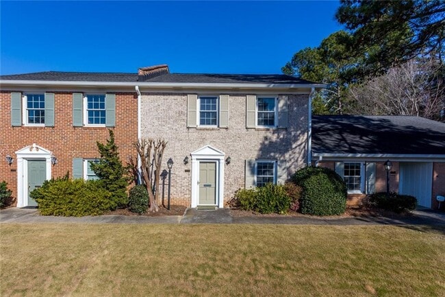 Primary Photo - 1645 Executive Park Ln NE