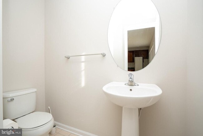 Building Photo - 5 Rafting Way