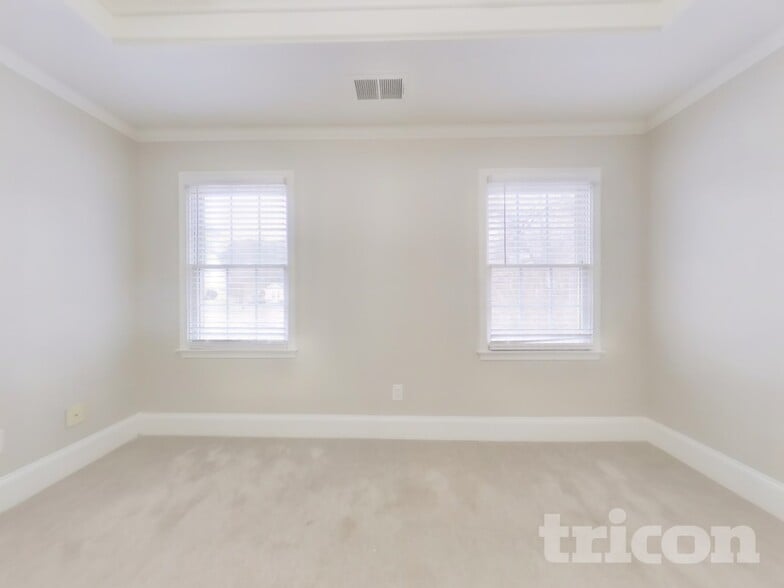 Building Photo - 100 Legend Creek Ln