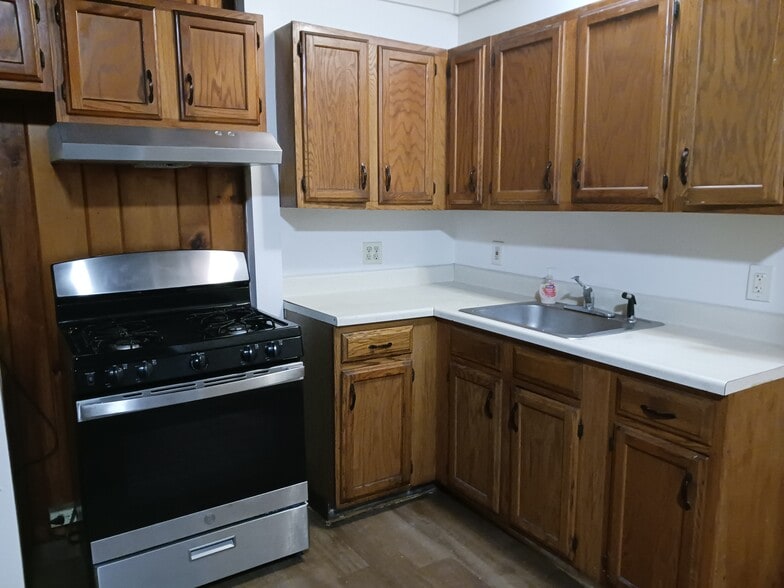 Building Photo - 1458 State St