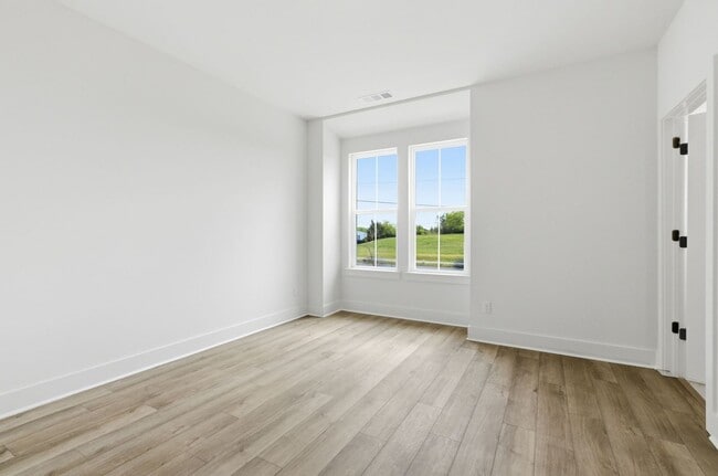 Building Photo - NOW AVAILABLE AT NEARWATER!!