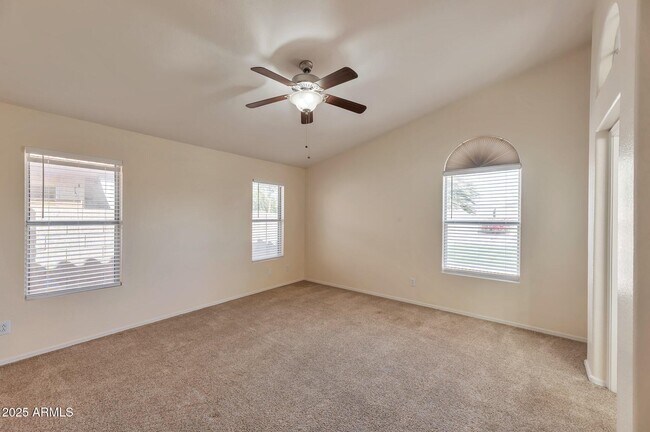 Building Photo - 2312 E Williams Dr