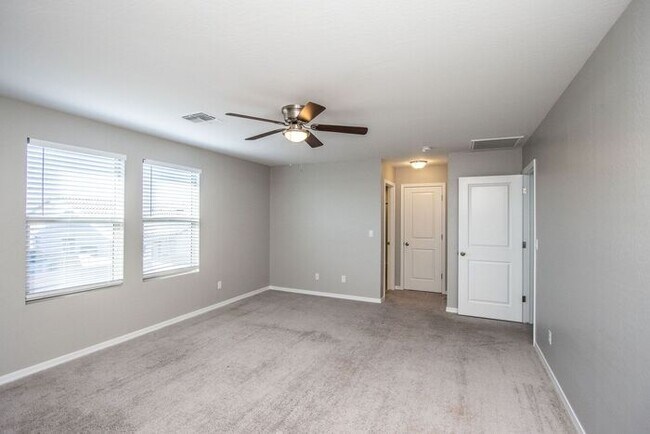 Building Photo - Home at Mission Royal Resort Living Community! 5bd 3ba 2688sqft!