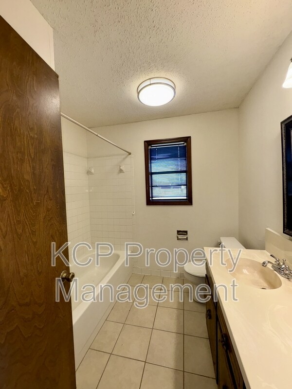 Building Photo - 4726 S U St