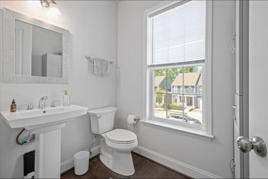 Building Photo - 2131 Westcott Ln