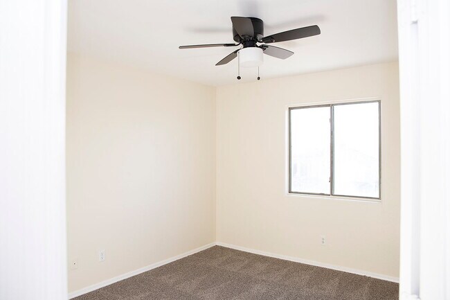 Building Photo - SINGLE FAMILY HOME.