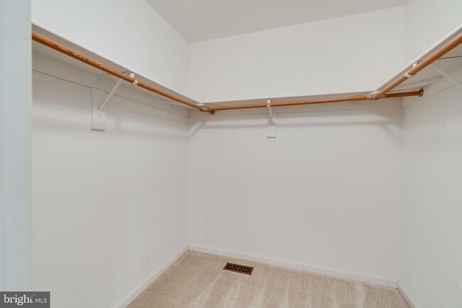 Building Photo - 5136 Ballycastle Cir