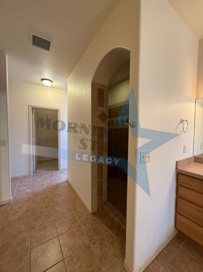 Building Photo - Beautiful 3-Bedroom Southwestern-Style Home!