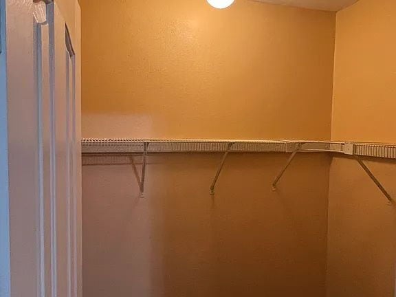 Building Photo - "Charming 1-Bedroom Retreat in Santa Ana – Perfect for Cozy Living!"