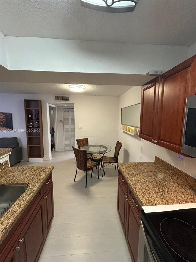 Building Photo - 15551 SW 104th Terrace