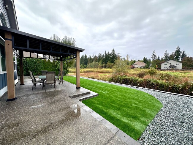Building Photo - 4448 Castlerock Dr
