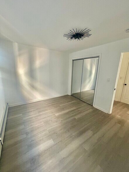 Room 2 - 205 N 16th St