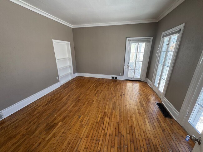 Building Photo - 1115 N Capitol Ave