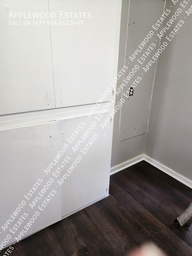Building Photo - 455b Dogwood Cir-