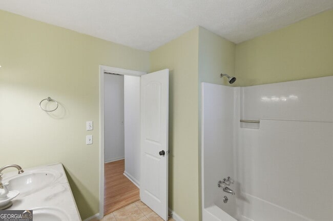 Building Photo - 4400 Winding Creek Dr