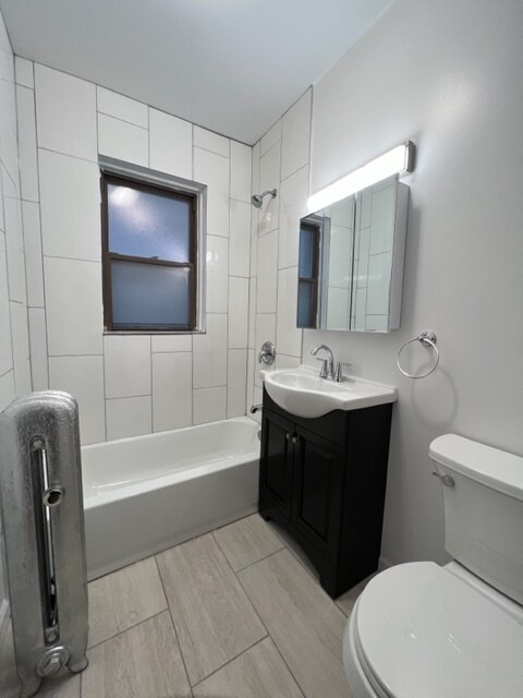 Building Photo - 5927 N Paulina St