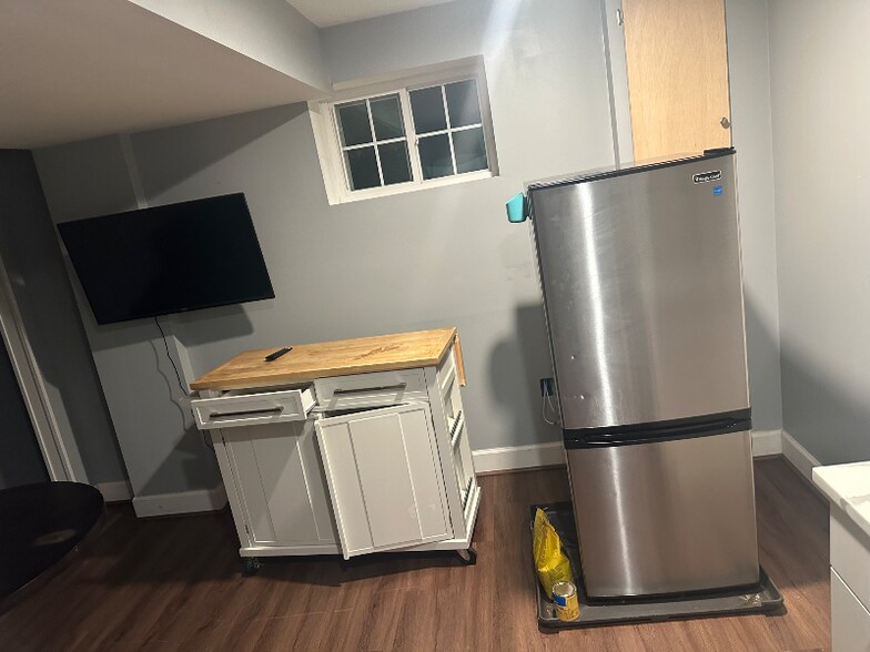 Building Photo - 7306 Glendora Ct