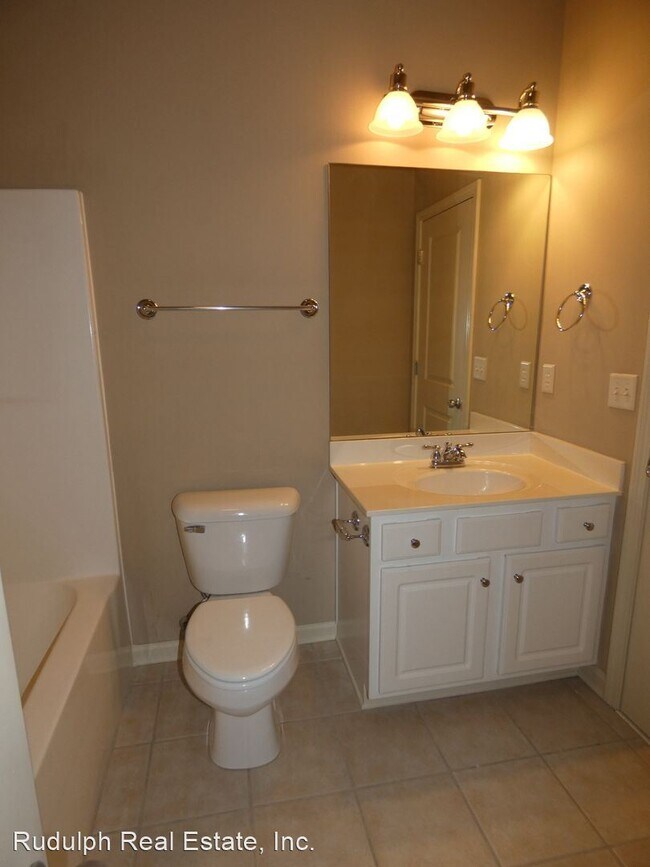 Building Photo - 3 br, 2.5 bath House - 519 Portobello Road