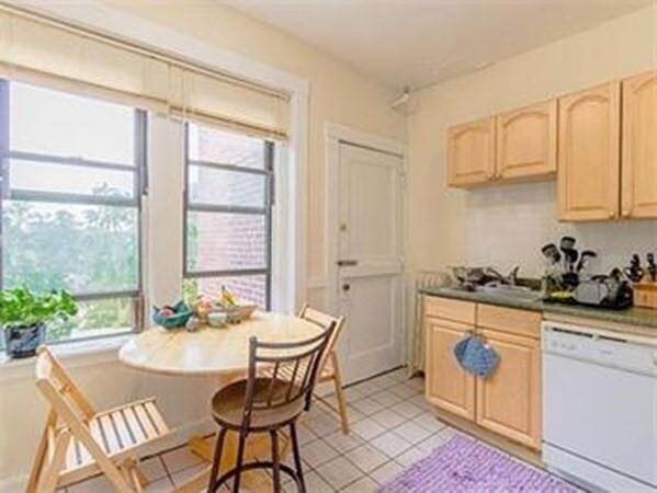 Building Photo - 53 Cummings Rd