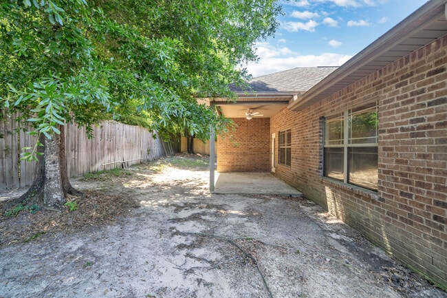 Building Photo - 4628 Hermosa Rd